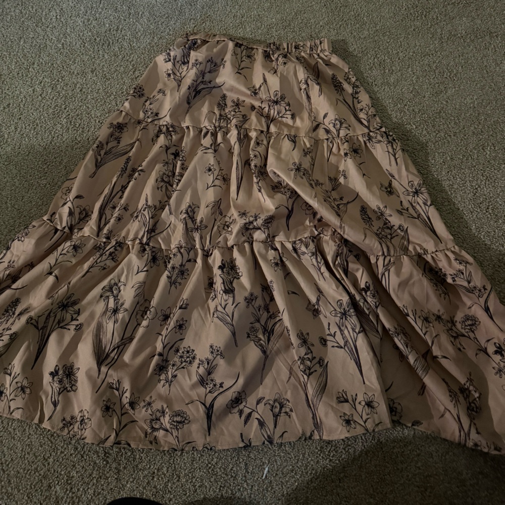 Floral Tiered Maxi Skirt
